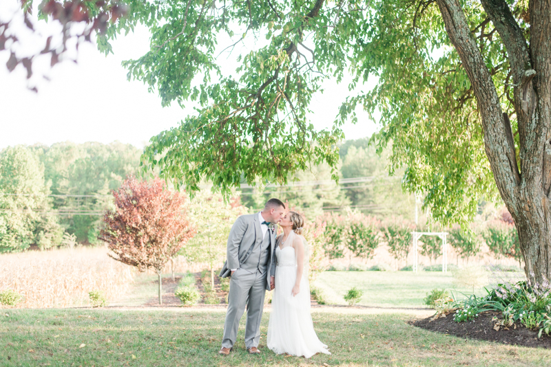 wedding-photographers-in-maryland-flora-corner-farm-065-photo