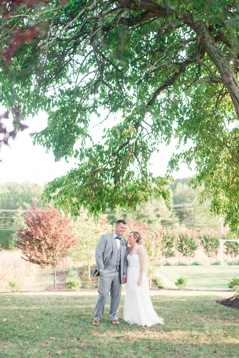 wedding-photographers-in-maryland-flora-corner-farm-066-photo