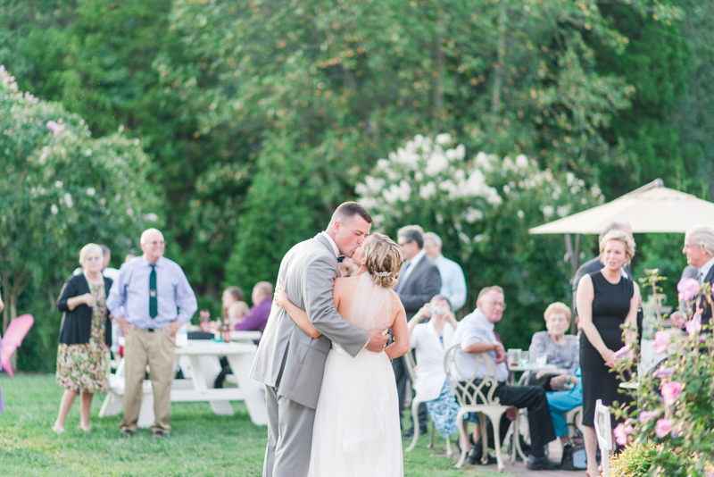 wedding-photographers-in-maryland-flora-corner-farm-070-photo