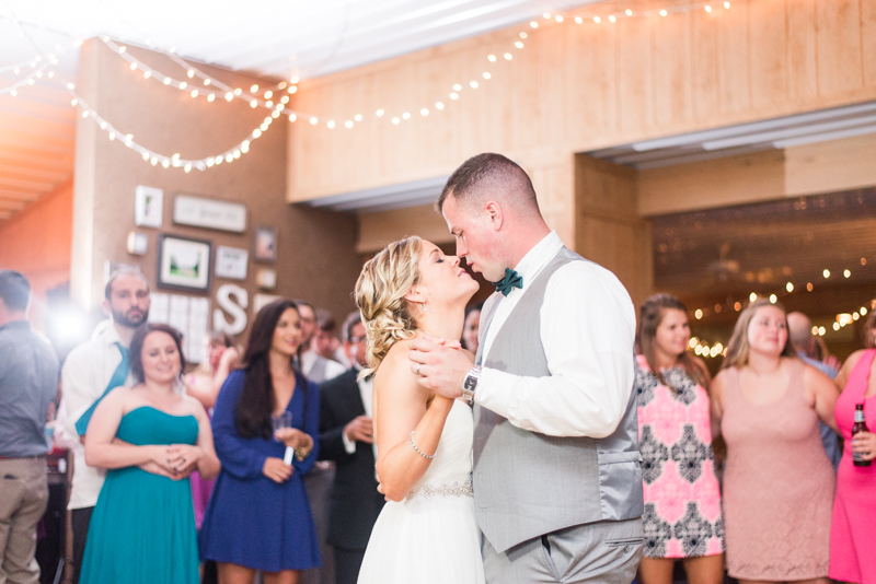 flora corner farm wedding by britney clause photography