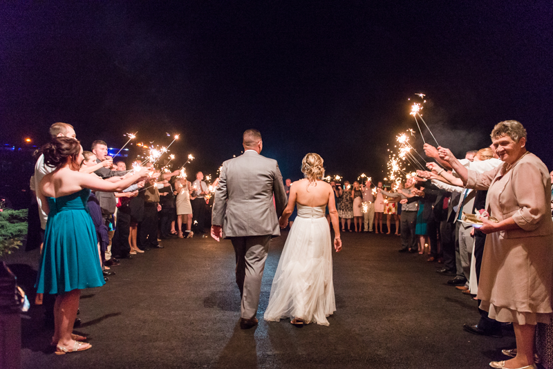 wedding-photographers-in-maryland-flora-corner-farm-089-photo