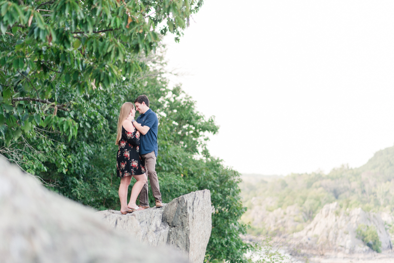 wedding-photographers-in-maryland-great-falls-park-engagement-0025-photo