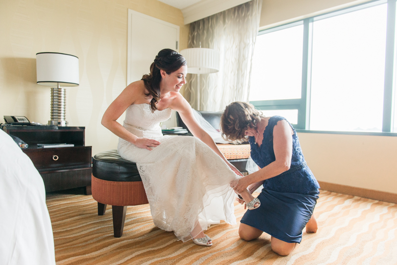 wedding-photographers-in-maryland-elkridge-furnace-inn-baltimore-0016-photo