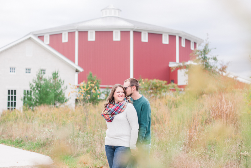 Fall engagement session in Gettysburg National Military Park 