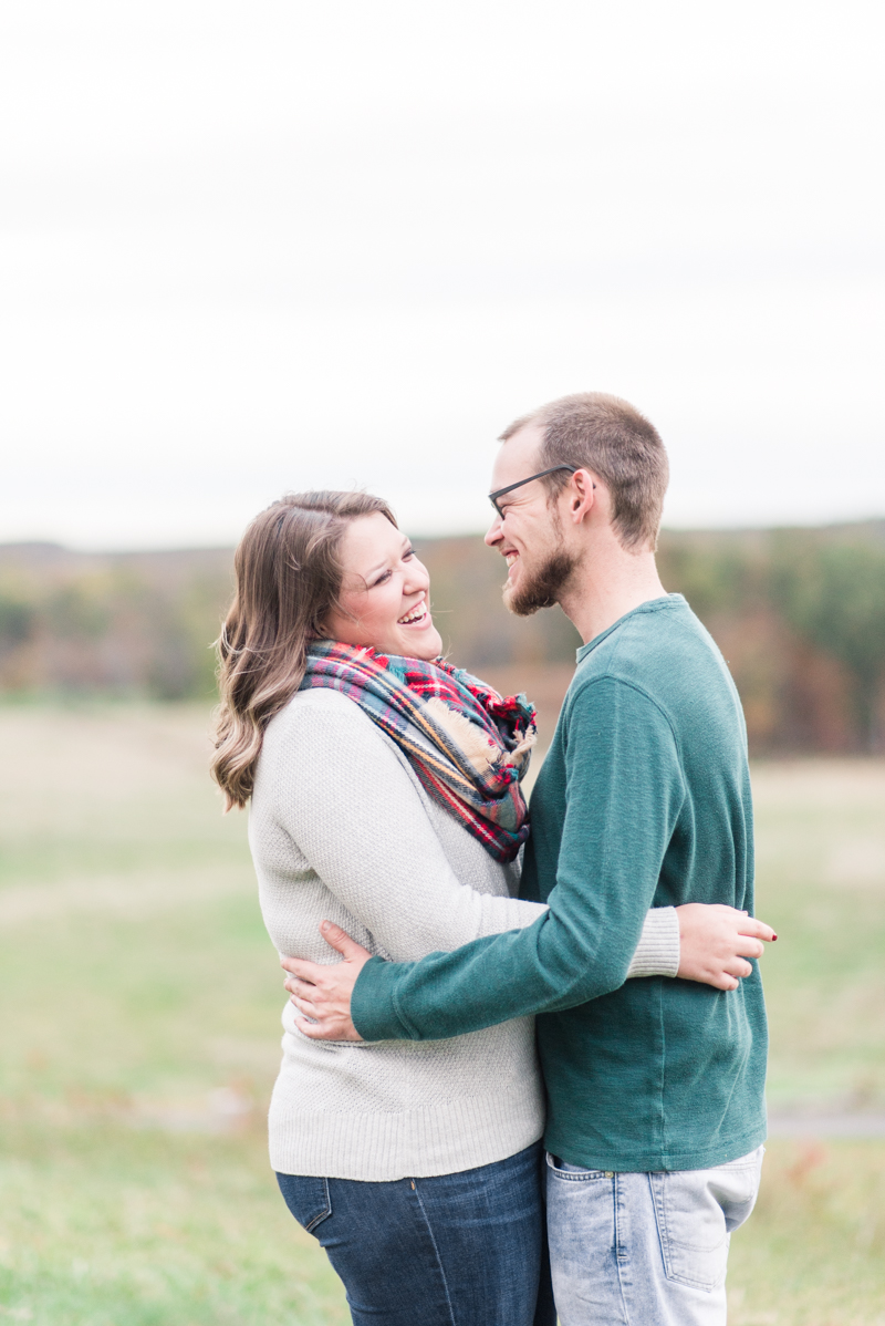 Fall engagement session in Gettysburg National Military Park 