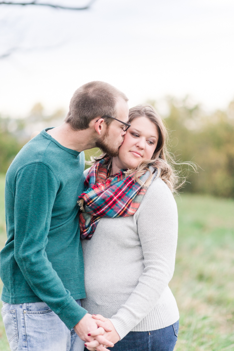 Fall engagement session in Gettysburg National Military Park 