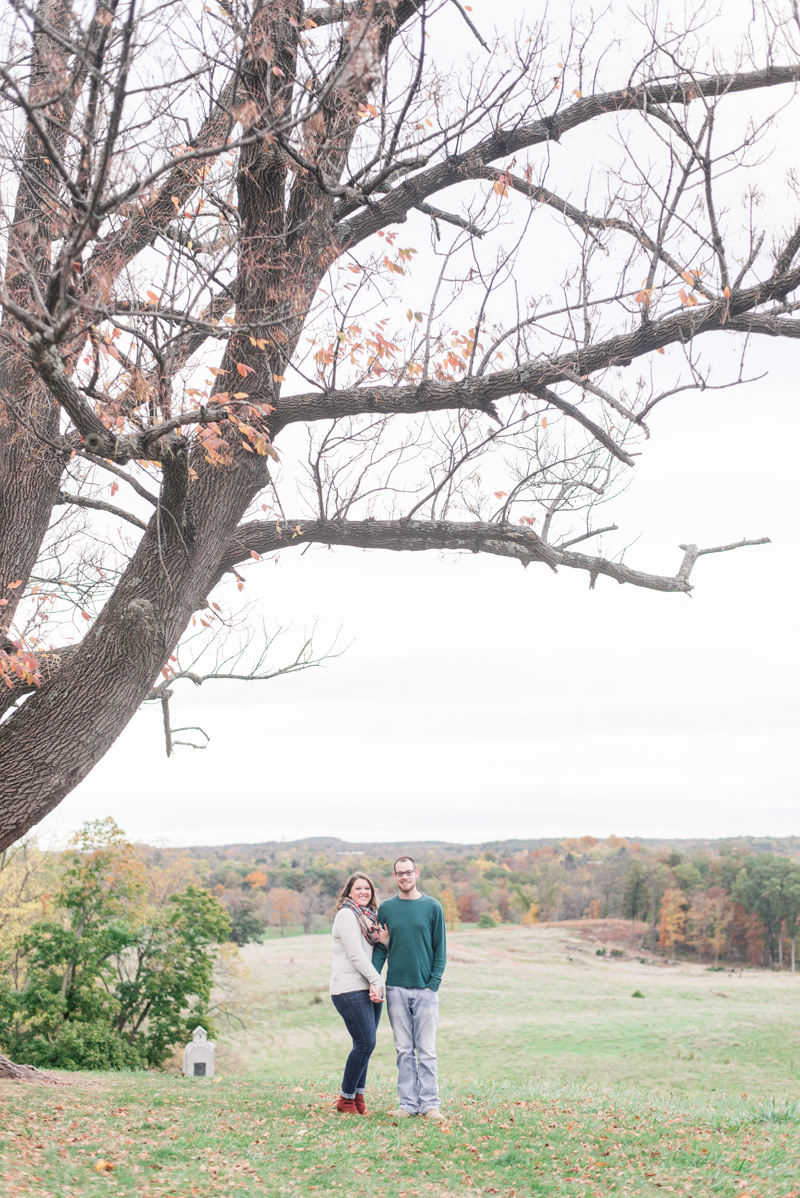 Fall engagement session in Gettysburg National Military Park 