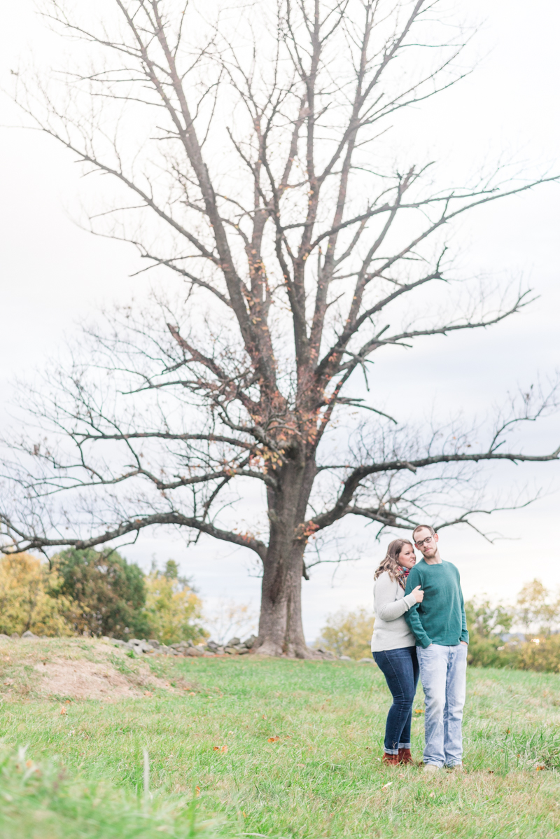 Fall engagement session in Gettysburg National Military Park 