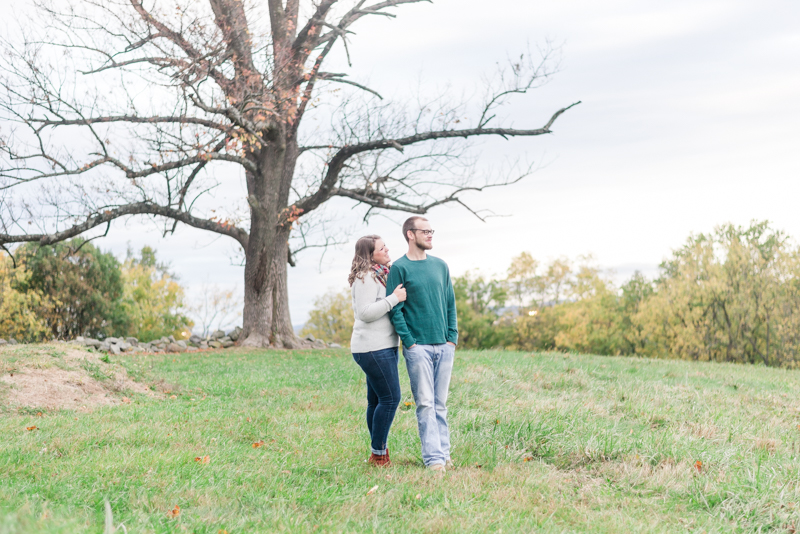 Fall engagement session in Gettysburg National Military Park 