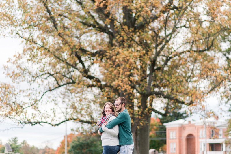 Fall engagement session in Gettysburg National Military Park 