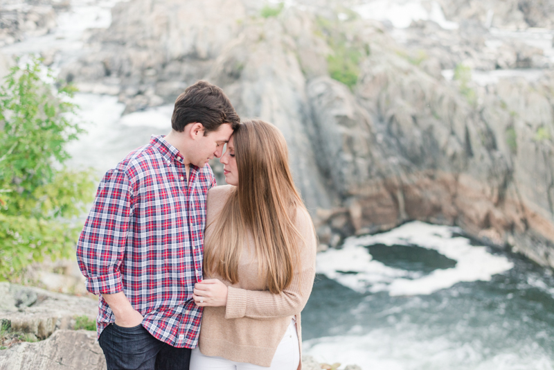 Engagement session timing virginia great falls park