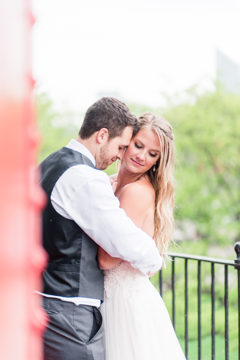 pier 5 hotel wedding baltimore maryland photographer seven foot knoll lighthouse