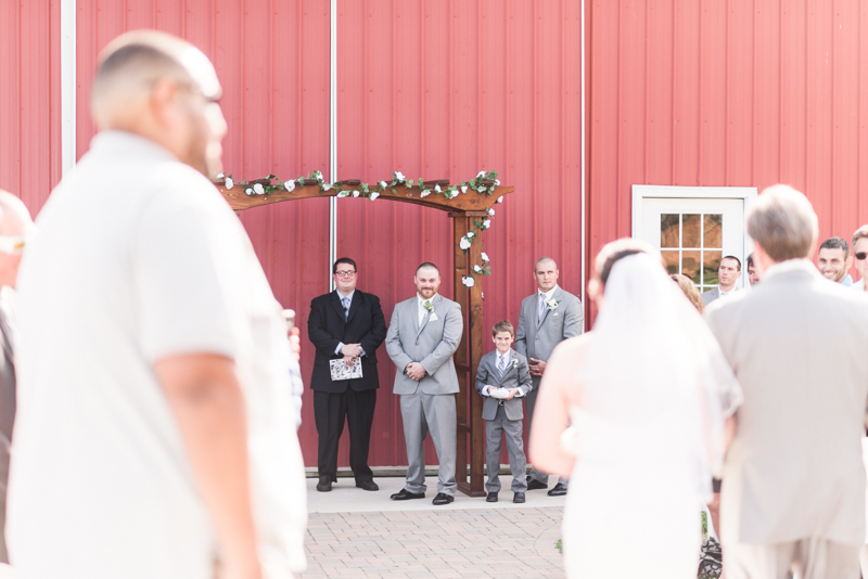 wedding photographers in maryland robin hill farm brandywine ceremony