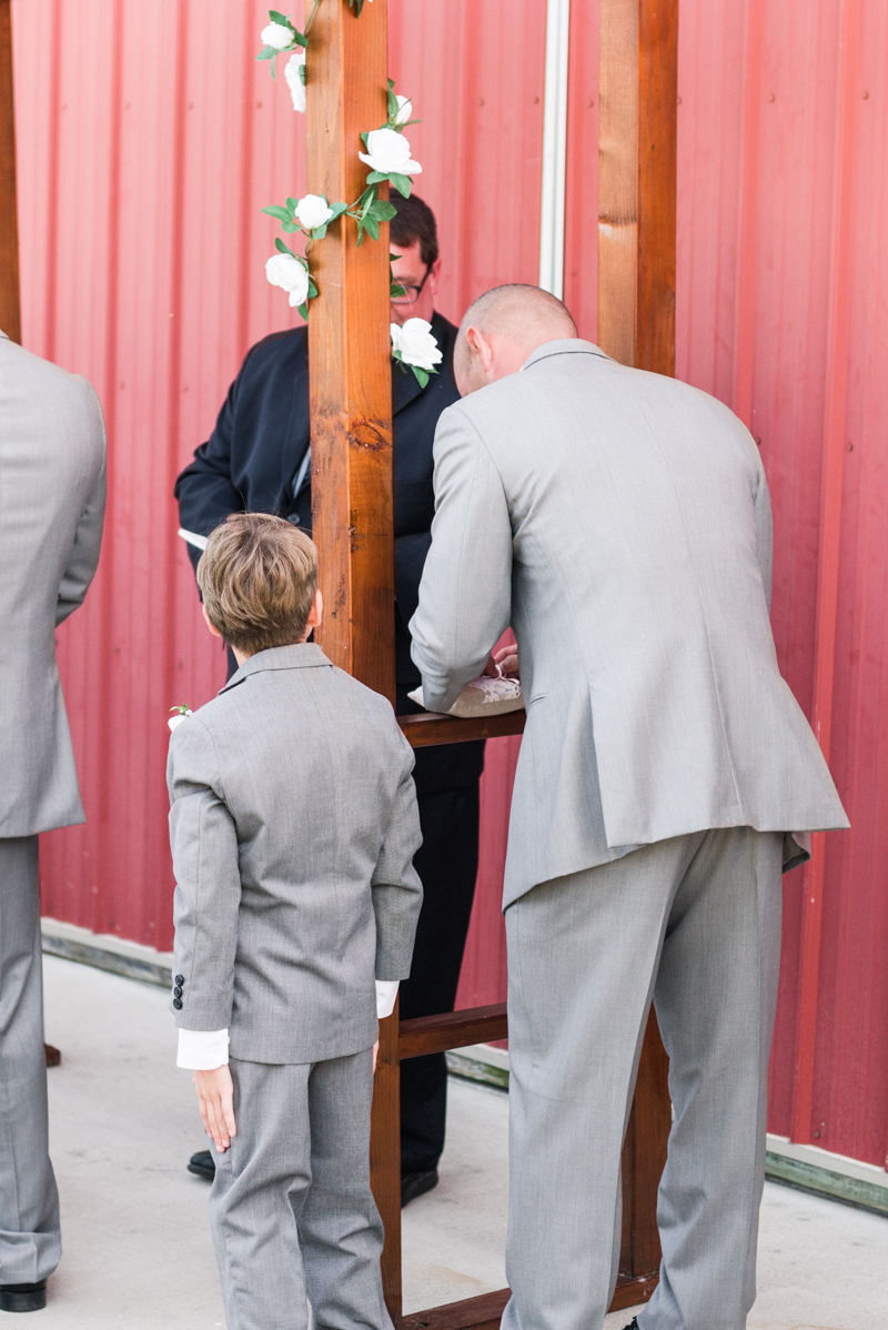 wedding photographers in maryland robin hill farm brandywine ceremony