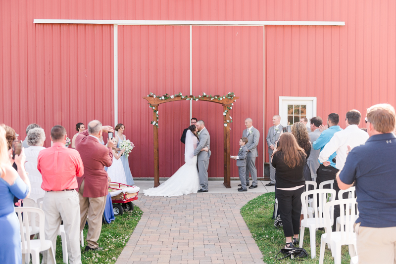 wedding photographers in maryland robin hill farm brandywine ceremony