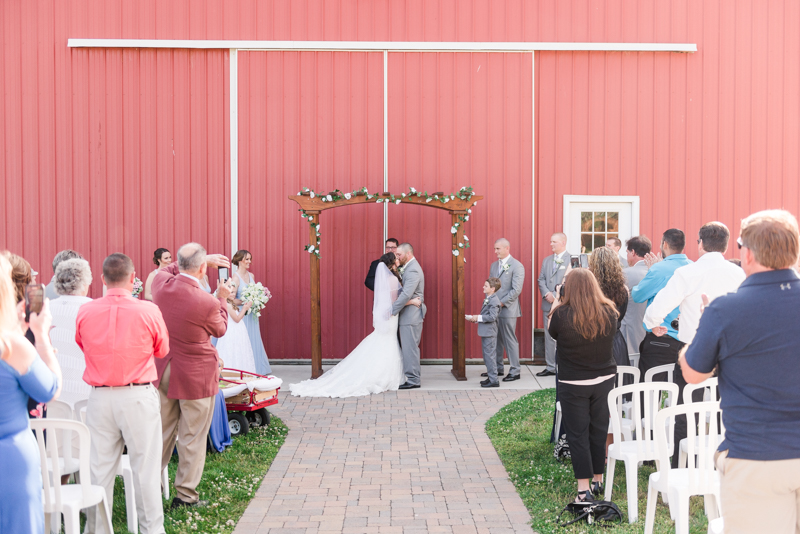 A Rustically Chic Robin Hill Farm Wedding  Alyssa Ryan 