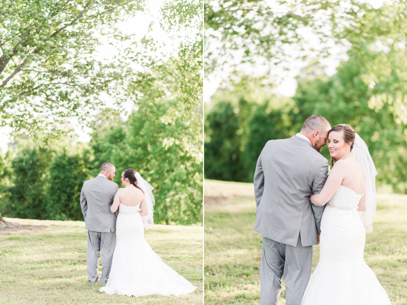 A Rustically Chic Robin Hill Farm Wedding  Alyssa Ryan 