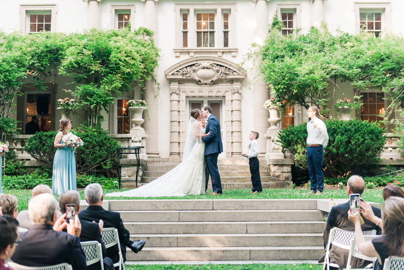 Wedding Photographers in Maryland Liriodendron Mansion Bel Air