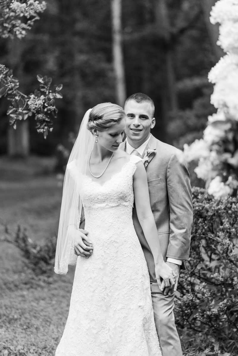 wedding photographers in maryland emory grove hotel glyndon rain day