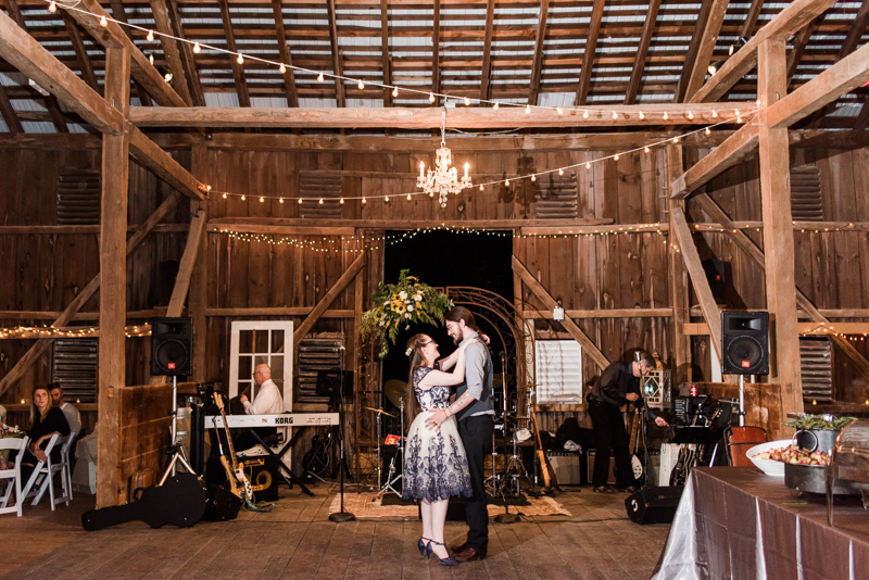 wedding photographers in maryland baltimore rocklands farm fall