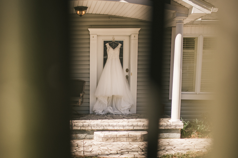 A gorgeous Spring wedding at Renditions Golf Course in Davidsonville, Maryland photographed by Britney Clause Photography a wedding photographer in Maryland