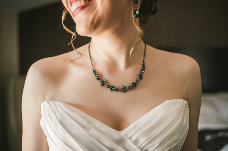 Industrial chic April wedding in Baltimore City's Radisson Hotel by Britney Clause Photography