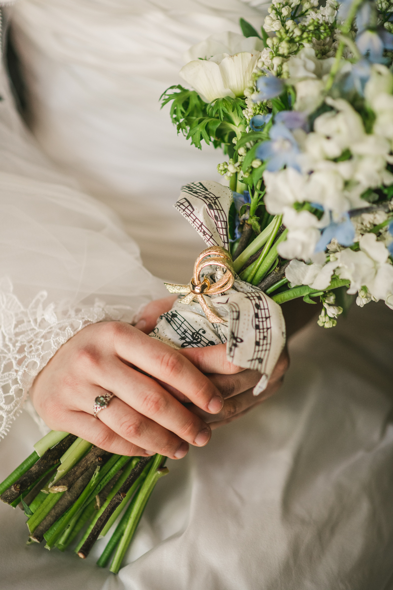 Industrial chic April wedding in Baltimore City's Radisson Hotel by Britney Clause Photography