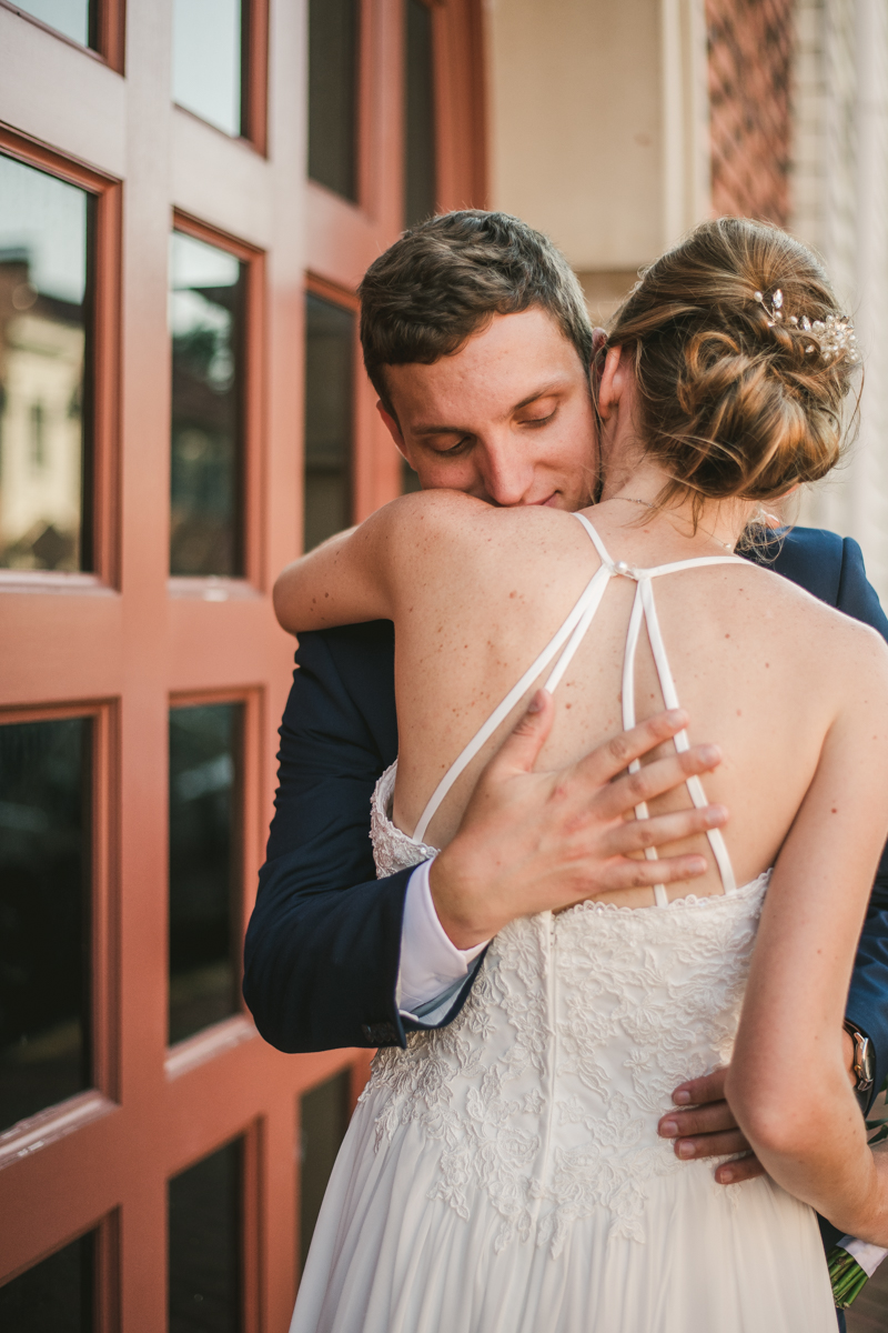 Summer wedding portraits at Downtown Annapolis by Britney Clause Photography, wedding photographers in Maryland