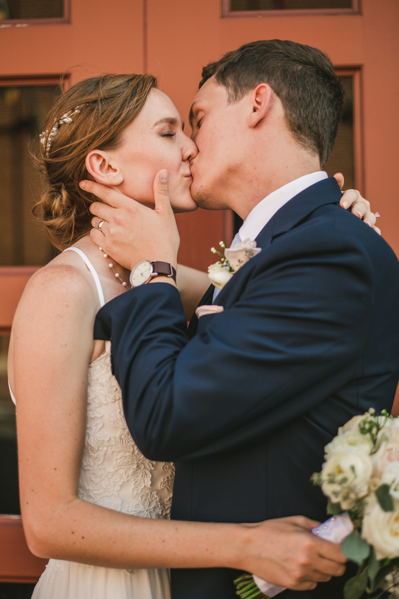 Summer wedding portraits at Downtown Annapolis by Britney Clause Photography, wedding photographers in Maryland