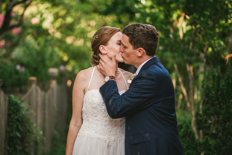 Summer wedding portraits at Downtown Annapolis by Britney Clause Photography, wedding photographers in Maryland