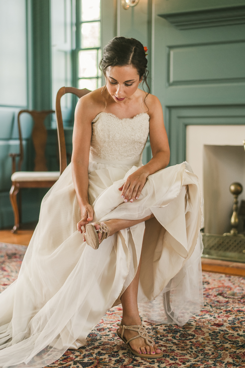 A gorgeous summer wedding at Dulany's Overlook in Frederick Maryland by Britney Clause Photography, wedding photographers in Maryland. 