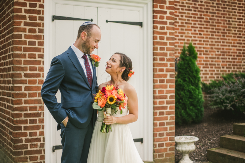 A gorgeous summer wedding at Dulany's Overlook in Frederick Maryland by Britney Clause Photography, wedding photographers in Maryland. 