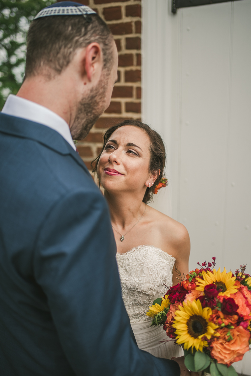 A gorgeous summer wedding at Dulany's Overlook in Frederick Maryland by Britney Clause Photography, wedding photographers in Maryland. 