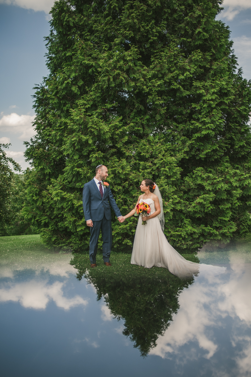 A gorgeous summer wedding at Dulany's Overlook in Frederick Maryland by Britney Clause Photography, wedding photographers in Maryland. 