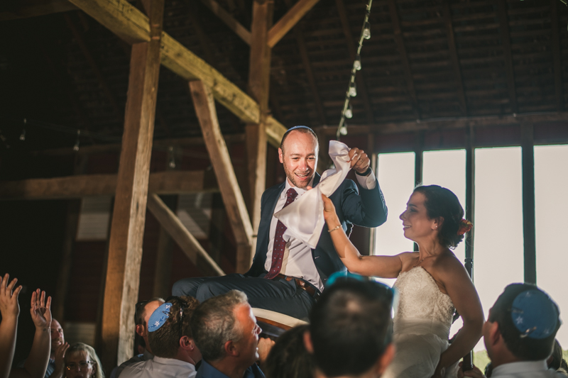 A gorgeous summer wedding at Dulany's Overlook in Frederick Maryland by Britney Clause Photography, wedding photographers in Maryland. 