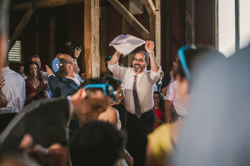 A gorgeous summer wedding at Dulany's Overlook in Frederick Maryland by Britney Clause Photography, wedding photographers in Maryland. 