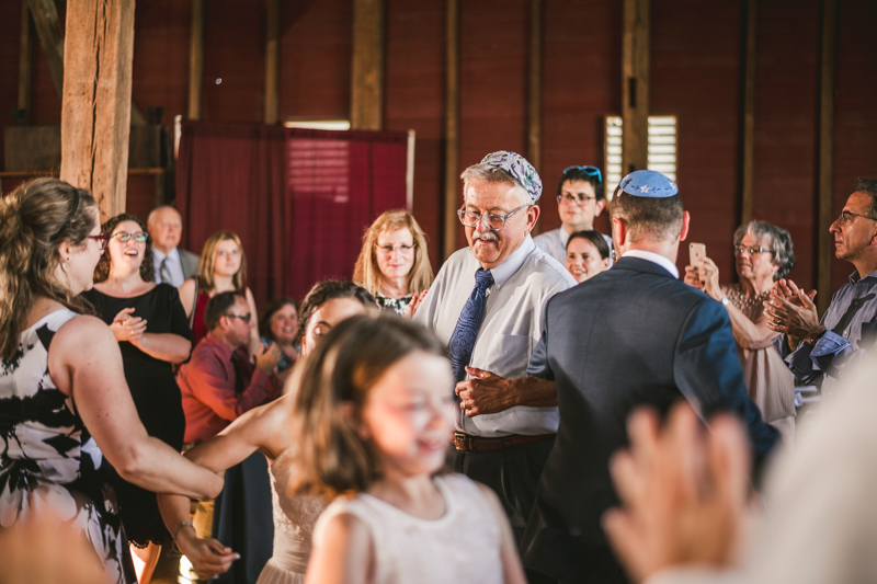 A gorgeous summer wedding at Dulany's Overlook in Frederick Maryland by Britney Clause Photography, wedding photographers in Maryland. 