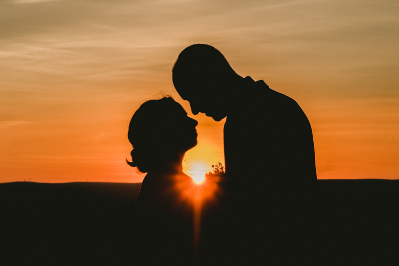 A gorgeous summer wedding at Dulany's Overlook in Frederick Maryland by Britney Clause Photography, wedding photographers in Maryland. 