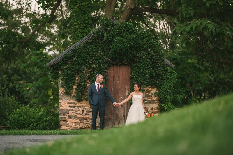 A gorgeous summer wedding at Dulany's Overlook in Frederick Maryland by Britney Clause Photography, wedding photographers in Maryland.