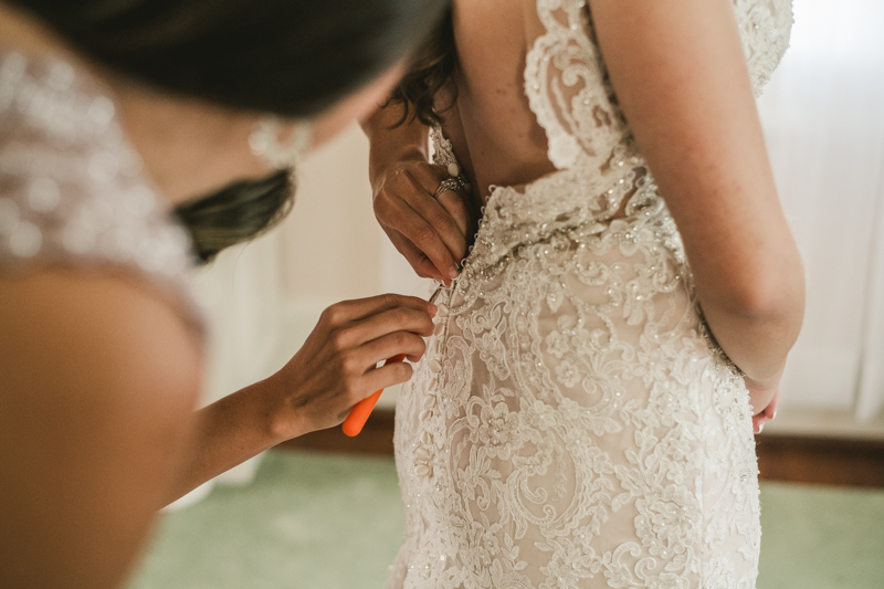 A gorgeous August wedding at Liriodendron Mansion in Bel Air, Maryland by Britney Clause Photography