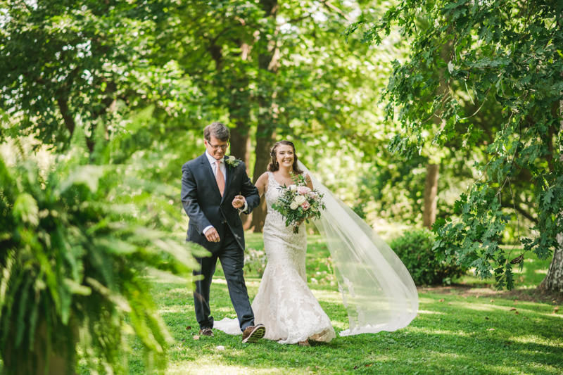 A gorgeous August wedding ceremony at Liriodendron Mansion in Bel Air, Maryland by Britney Clause Photography