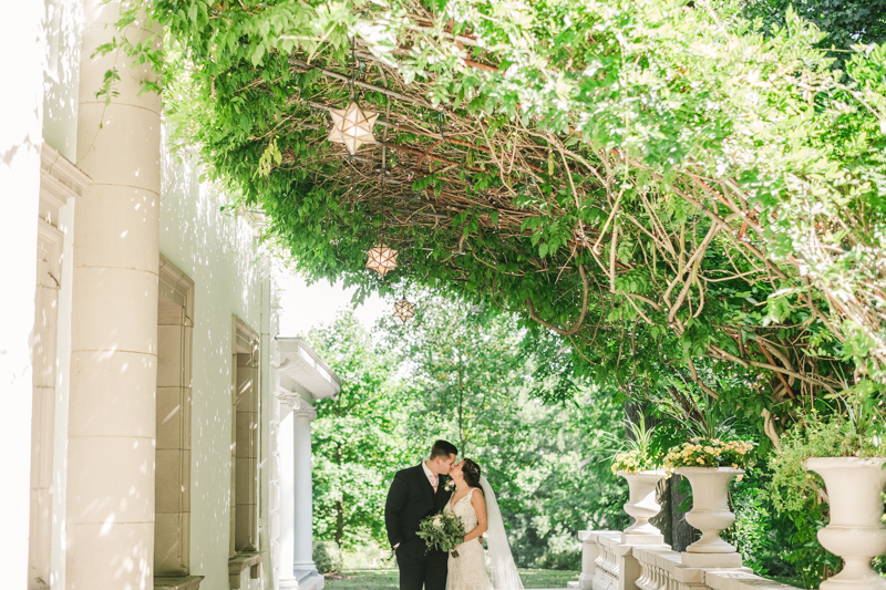 A gorgeous August wedding at Liriodendron Mansion in Bel Air, Maryland by Britney Clause Photography