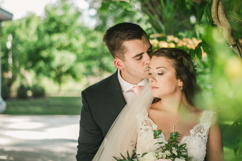 A gorgeous August wedding at Liriodendron Mansion in Bel Air, Maryland by Britney Clause Photography