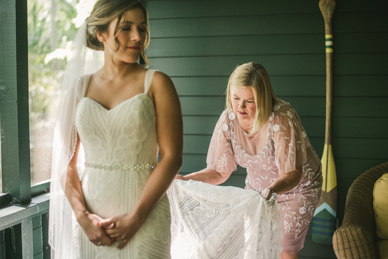 A beautiful September wedding at the Sherwood Forest Clubhouse in Annapolis, Maryland by Britney Clause Photography