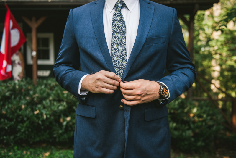 A beautiful September wedding at the Sherwood Forest Clubhouse in Annapolis, Maryland by Britney Clause Photography