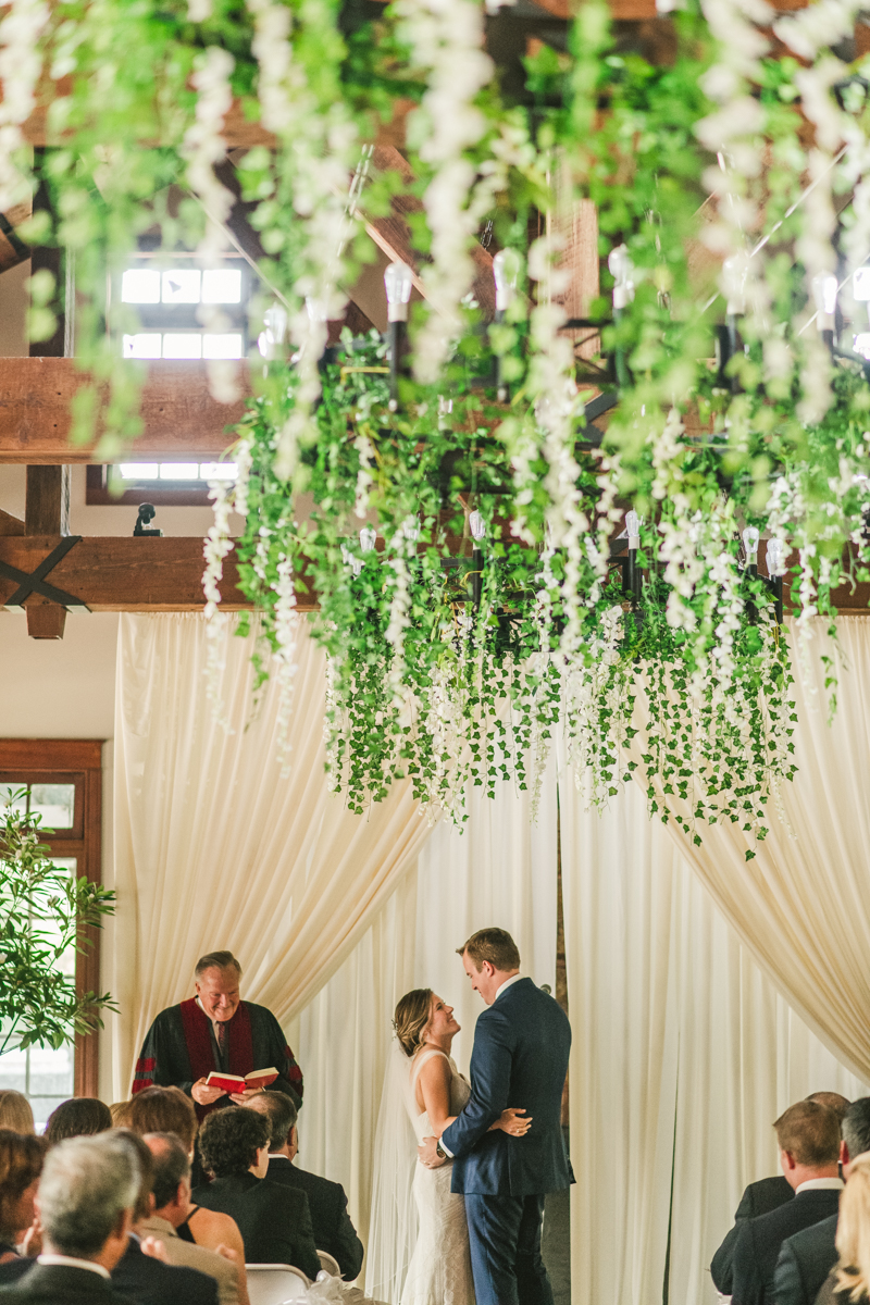 A beautiful September wedding ceremony at the Sherwood Forest Clubhouse in Annapolis, Maryland by Britney Clause Photography