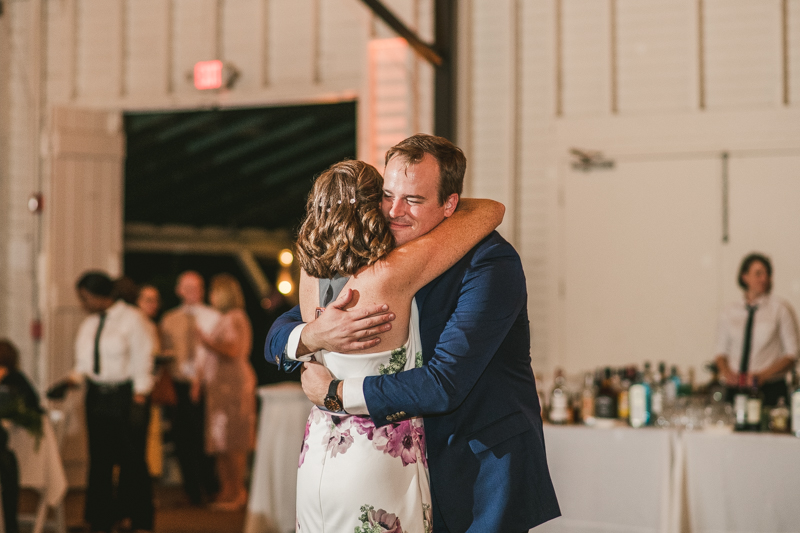 A beautiful September wedding reception at the Sherwood Forest Clubhouse in Annapolis, Maryland by Britney Clause Photography