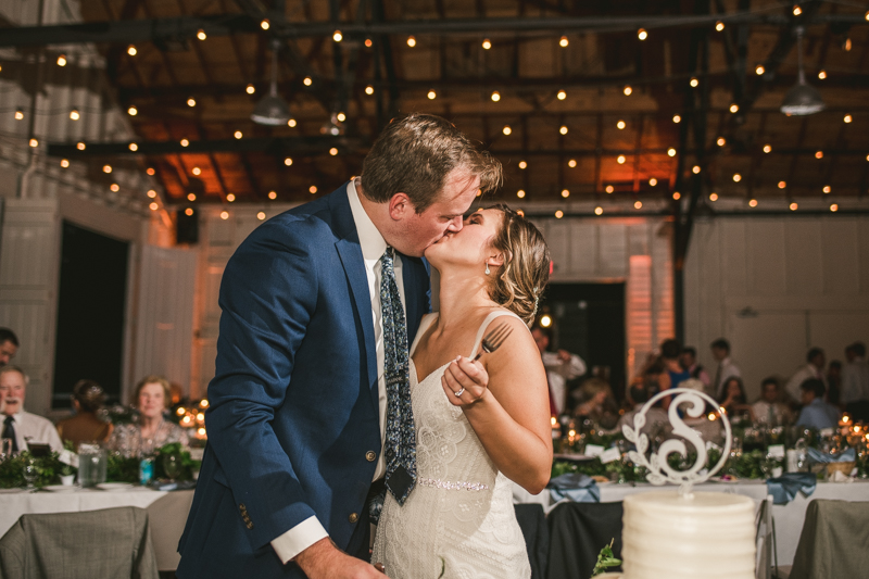 A beautiful September wedding reception at the Sherwood Forest Clubhouse in Annapolis, Maryland by Britney Clause Photography