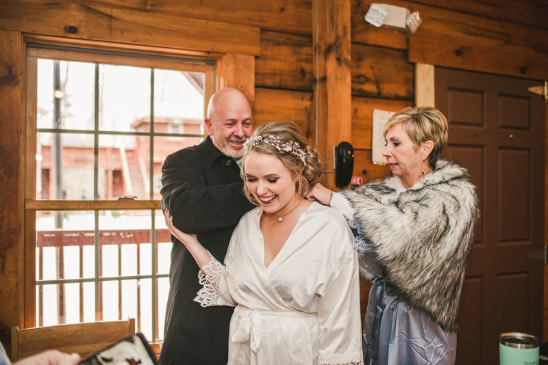 A cozy wedding under the stars at Camp Puh'Tuk in the Pines in Monkton Marlaynd by Britney Clause Photography