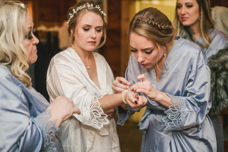 A cozy wedding under the stars at Camp Puh'Tuk in the Pines in Monkton Marlaynd by Britney Clause Photography